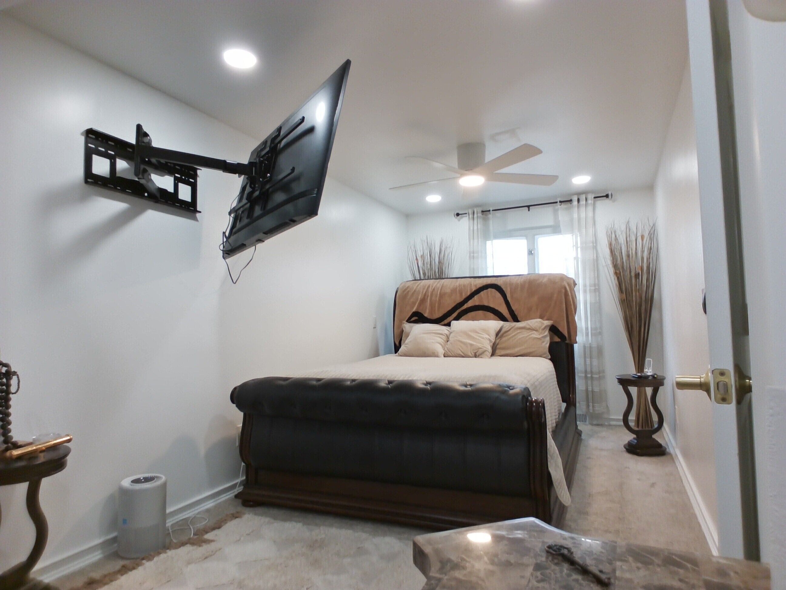 2 bedrooms, iron/ironing board, free WiFi, bed sheets