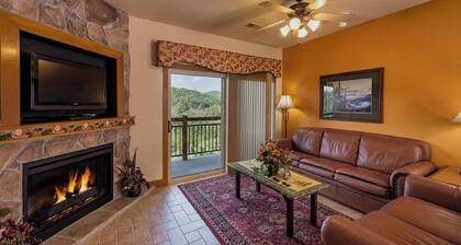 2-bedroom resort in fantastic Branson with AC and fitness room