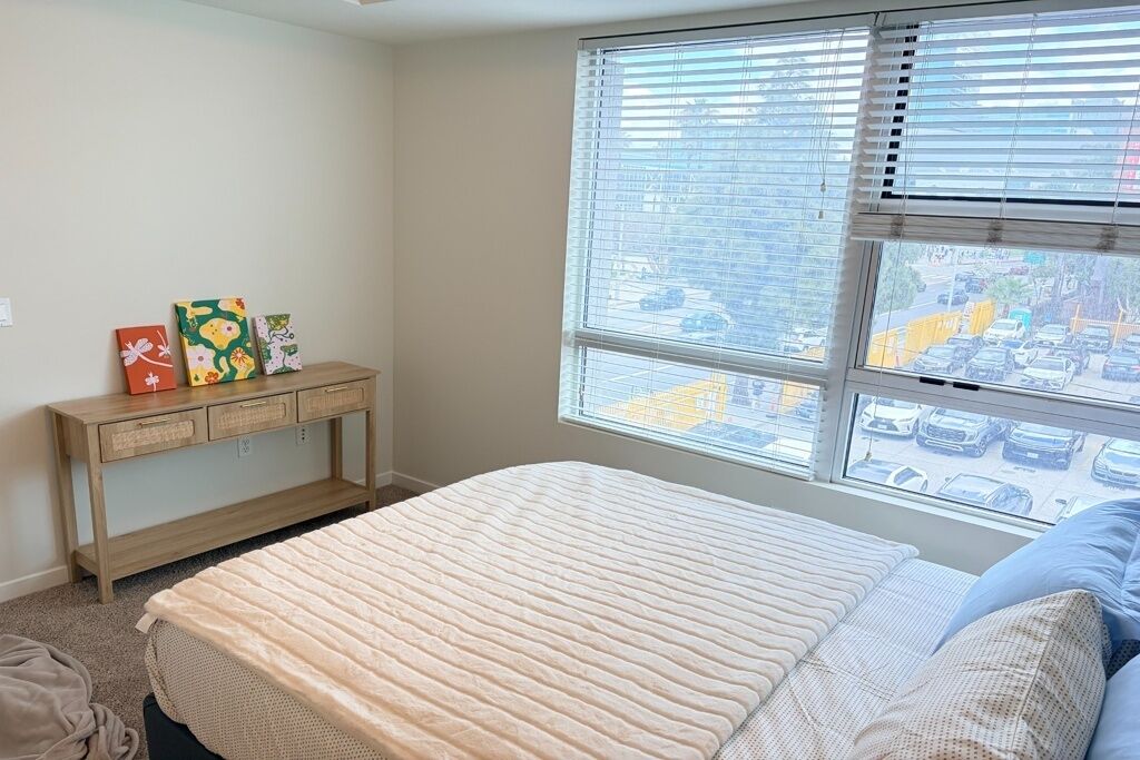 Premium bedding, memory-foam beds, in-room safe, individually furnished