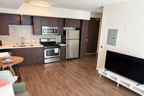 Private kitchen - BP Stay Serviced Apartment Downtown (Los Angeles)