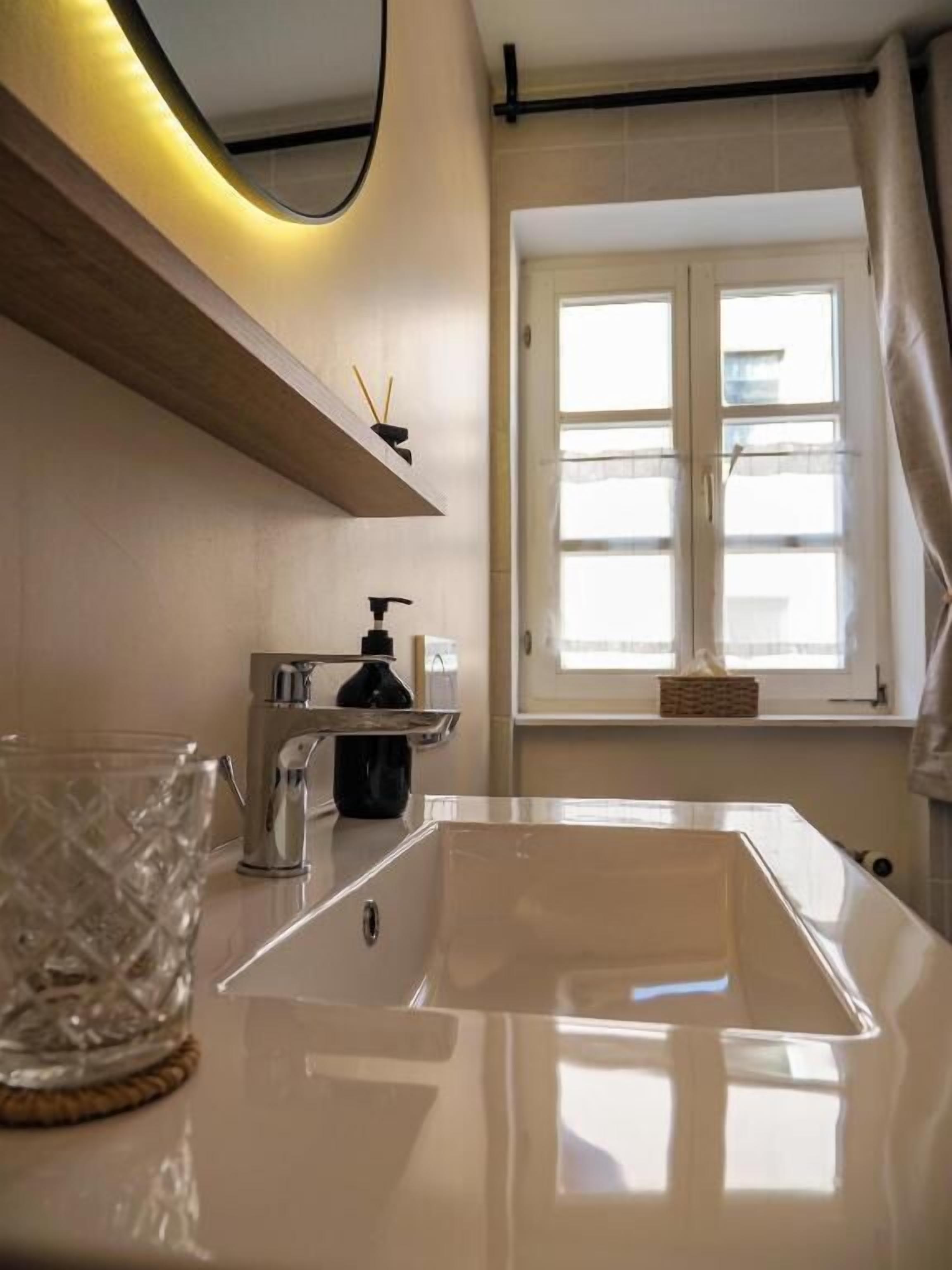 Apartment | Bathroom