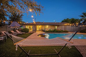 Pool - Paradise Palms - Scottsdale 4BR w/ Heated Pool, Fire Pit, PingPong (Scottsdale)