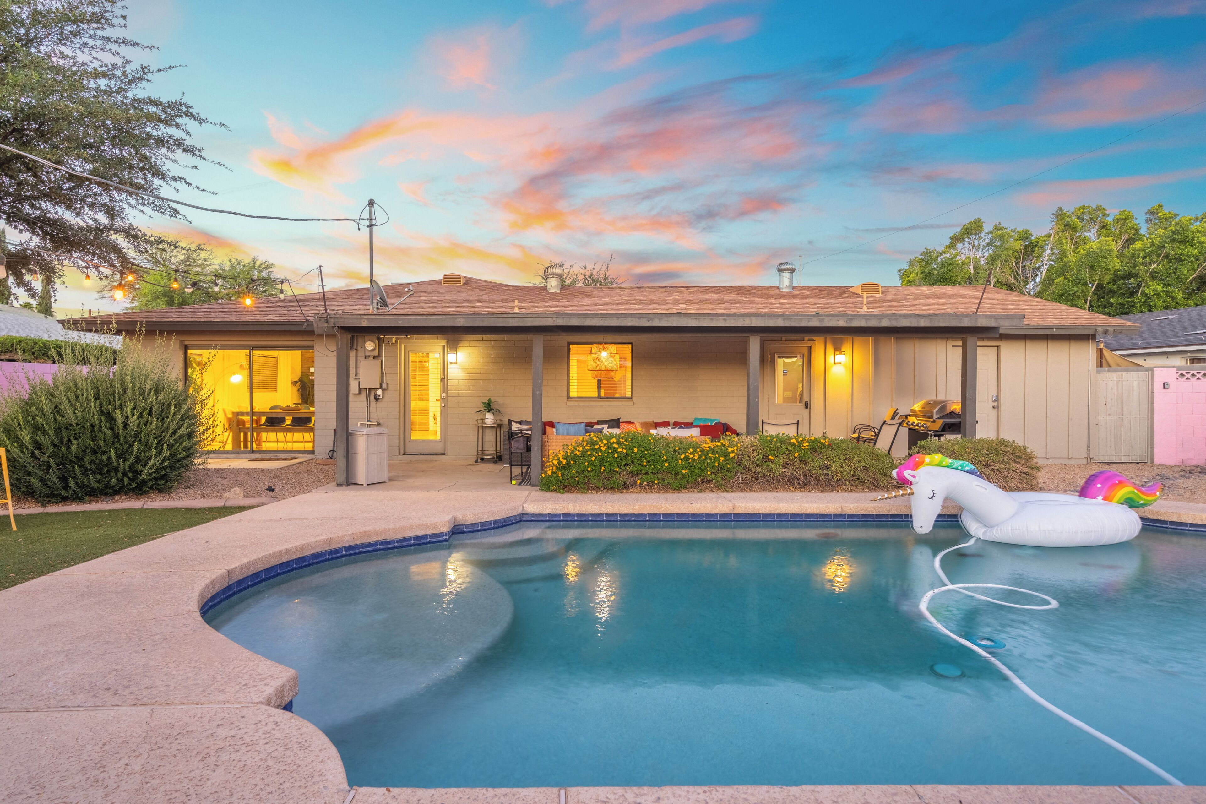 Outdoor pool, a heated pool