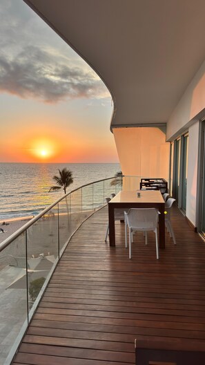 Outdoor dining - Unique Luxury Beachfront Home ~Hotel Zone ~ Beach (Puerto Vallarta)