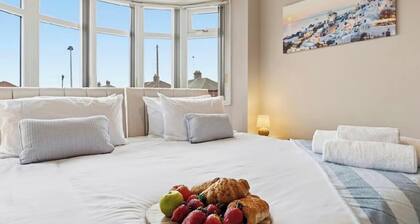 Modern 3BR | Parking | Work trips | Relocators | Events | Flexible stays