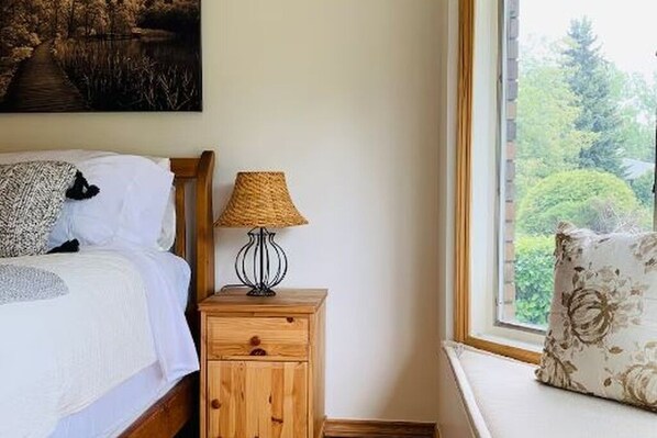 2 bedrooms, iron/ironing board, travel crib, free WiFi