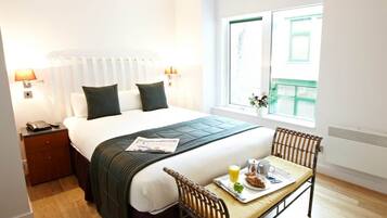 1 bedroom, in-room safe, desk, iron/ironing board