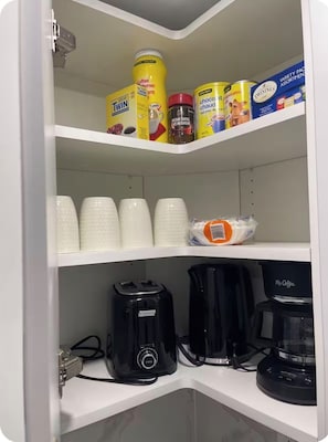 Coffee and/or coffee maker - Cozy 1 bedroom Basement suite (Private Entrance) (Winnipeg)