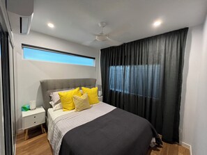 1 chambre, bureau, fer et planche à repasser, Wi-Fi gratuit