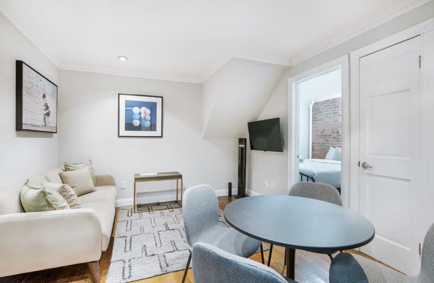 Two Bedroom In Little Italy - New York