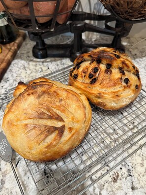 Food and drink - Cozy Lakeside Adirondack Cabin on Minerva Lake-Camp 14 (Olmstedville)