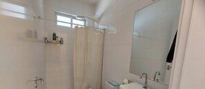 Apartment | Bathroom - Apto aconchego - FLN (Florianópolis)