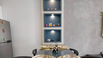 Apartment | Dining