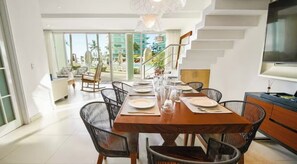 Dining - The One & Only Luxe Beachfront Villa ~ Hotel Zone (Puerto Vallarta)