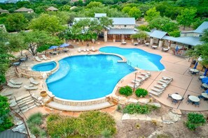 Pool - 4BR Luxe Villa + All King Suites w/Private Baths! (Lago Vista)