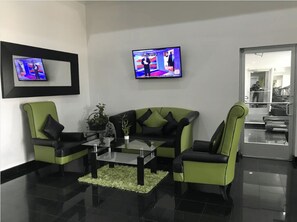 Interior - Everstay Living  (Dallas)