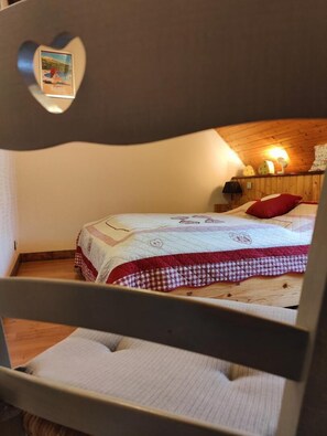 2 bedrooms - La Couze - BESSE ET SAINT ANASTAISE (BESSE ET SAINT ANASTAISE)