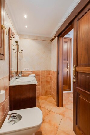 Bathroom - Vrbo Property (Valldemossa)