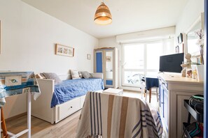 Iron/ironing board - Laporte de la mer - 500m de la Plage (Courseulles-sur-Mer)