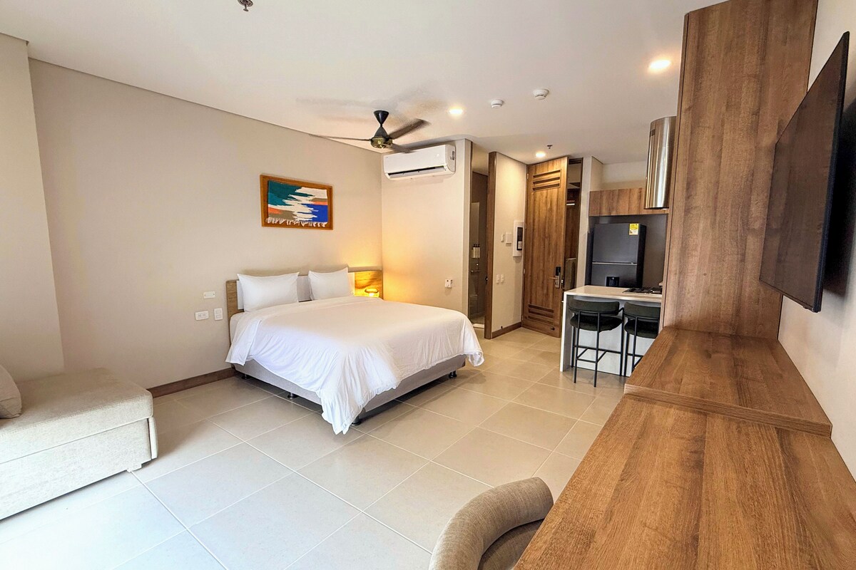 Standard Studio, Terrace (Suite) | Living area