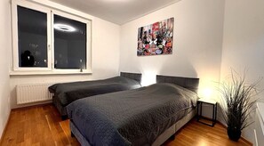 2 bedrooms, iron/ironing board, WiFi, bed sheets