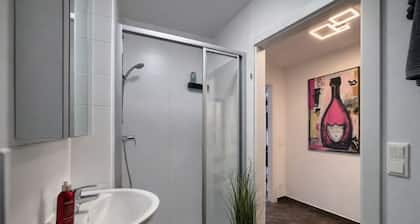 Wohnen am Fluss im City Apartment Linz Donaublick - Cafe & WLAN, Self-checkin