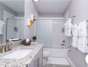 Hair dryer, towels - Stylish 4BR Home Minutes from Disney Parks (Kissimmee)