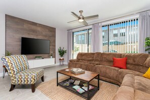 TV - Stylish 4BR Home Minutes from Disney Parks (Kissimmee)