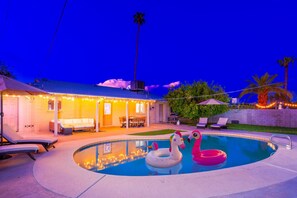 Pool - Scottsdale Gem! Pool, Patio, & Prime Location! (Scottsdale)