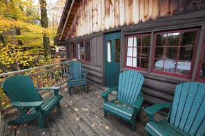 Terrace/patio - Relaxing Lakeside Cabin on Minerva Lake-Camp 10 (Olmstedville)