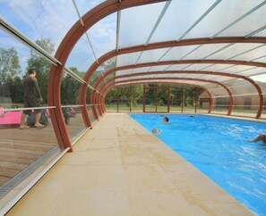 Inomhuspool och uppvärmd pool
