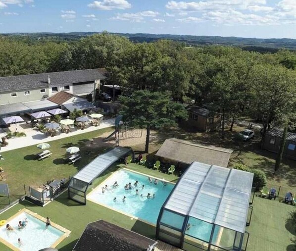 Innenpool, beheizter Pool