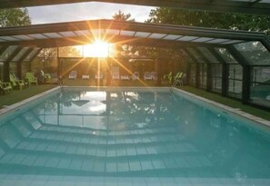 Inomhuspool och uppvärmd pool
