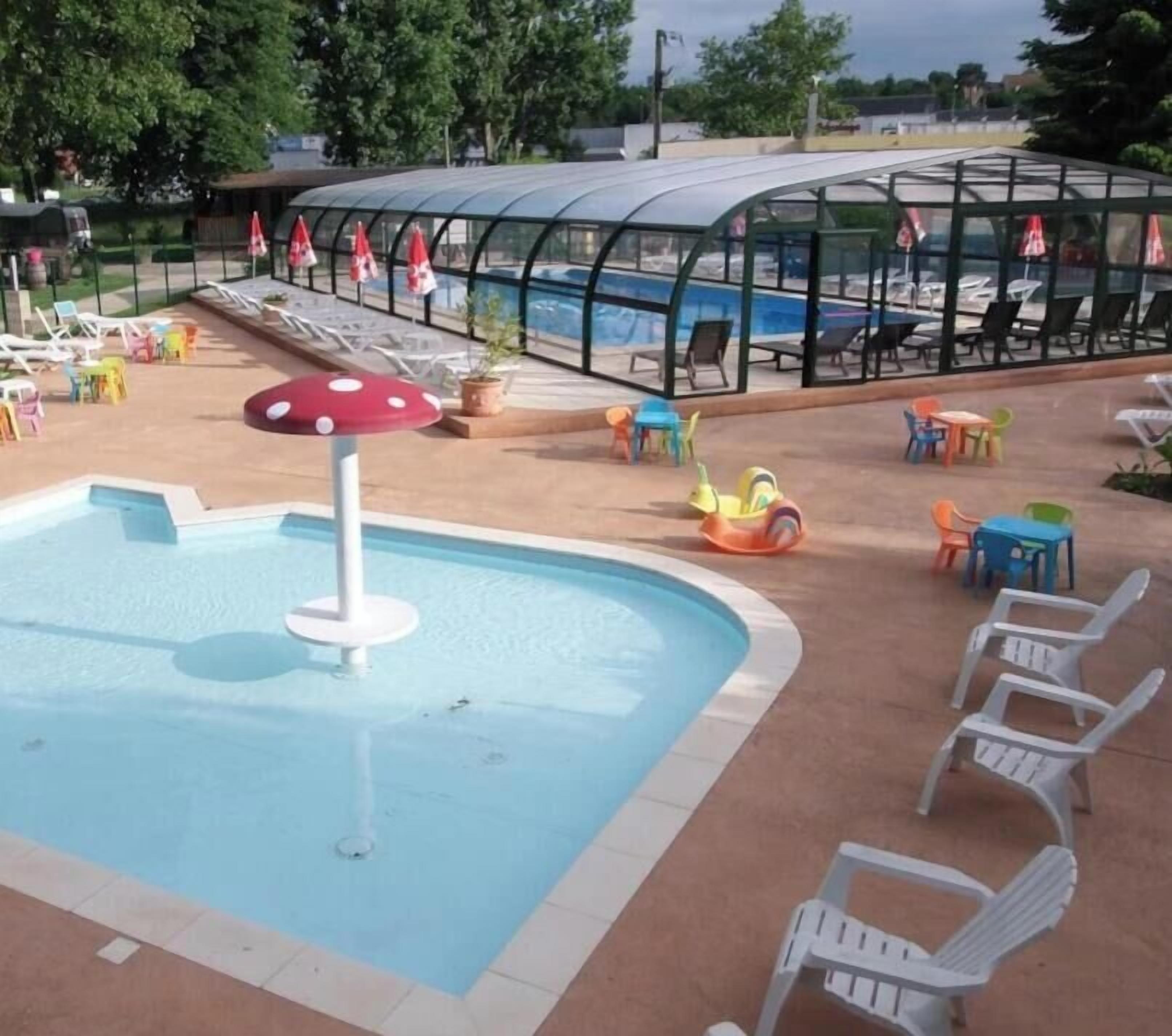 Innenpool, beheizter Pool