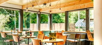 ZEcamping 3 étoiles piscine chauffée chiens acceptés cabane BBQ 14m2