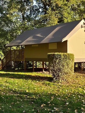 Exterior - ZEcamping 3* piscine chauffée chiens acceptés locatif BBQ 23m2 4 pers (Le Change)