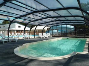 Innenpool, beheizter Pool