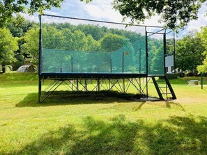 Sports court - ZEcamping 3 étoiles chiens acceptés locatif BBQ 15m2 4 pers (Jumilhac-le-Grand)