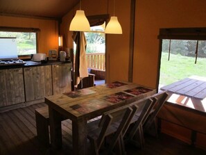 Dining - ZEcamping 3* tente BBQ 38m2 5 pers (Jumilhac-le-Grand)