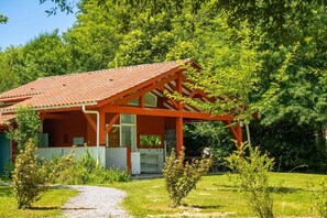 Exterior - ZEcamping 3* - Tente Baroudeur tout confort - Piscine - Esprit Nature (Urt)