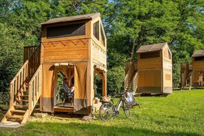 Children’s area - ZEcamping 3* - Tente Baroudeur tout confort - Piscine - Esprit Nature (Urt)