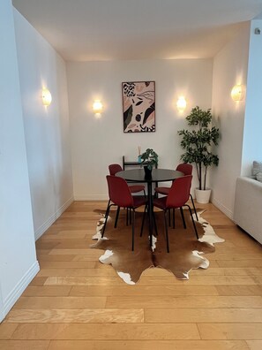 Dining - Classy 1-bedroom condo in Little Italy, Downtown San Diego, with AC, gym, valet (San Diego)