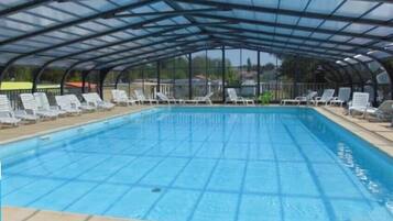 Innenpool, beheizter Pool
