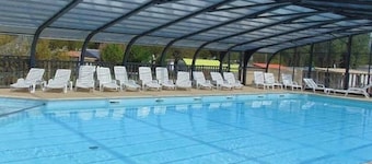 ZEcamping 3* familial piscine couverte locatif 23m2 4 pers