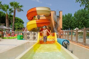 Children’s area - Camping 4 étoiles - Piscine  - ccbbecb (Agde)