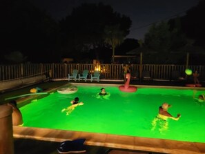 A heated pool - ZEcamping 3 étoiles parc aquatique et piscine chauffée locatif 20m2 (Pézenas)