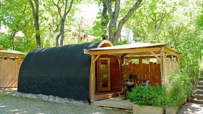 Ulkoruokailutilat