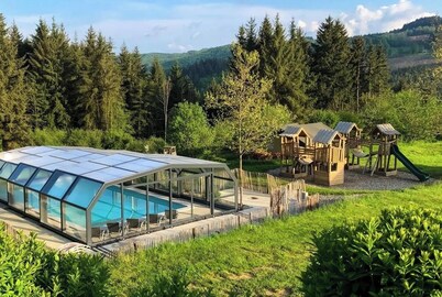 ZEcamping 3 étoiles piscine couverte dog friendly tente BBQ 25m2