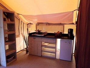 Kühlschrank, Herdplatte