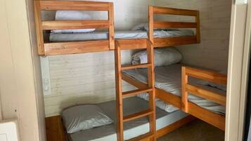 2 bedrooms, WiFi